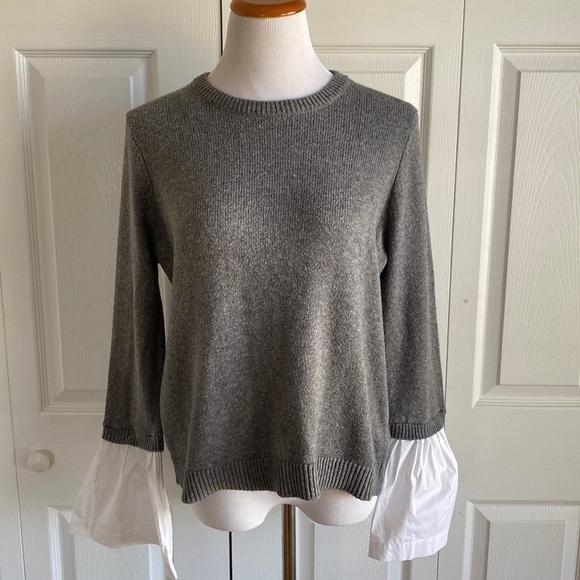 1.State Gray & White Bell Sleeve Crew Neck Sweater Size Medium - Picture 3 of 13